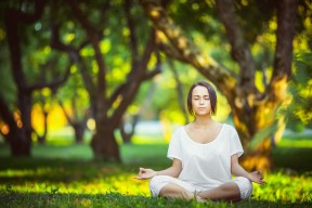 爱游戏官方网站-德罗巴王者归来！老鹰惨遭爆冷，悬殊比分引爆全场